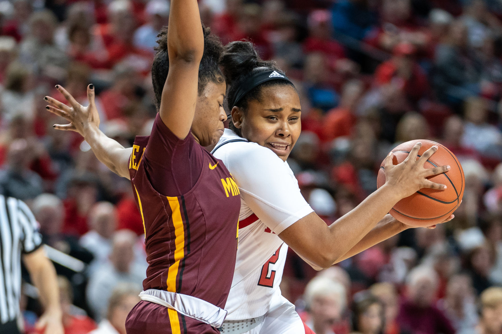 Women's Basketball vs. Minnesota Photo No. 4